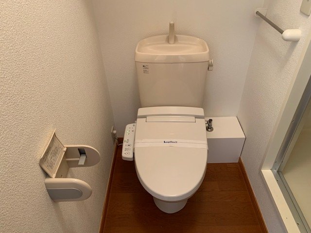 その他　温水洗浄便座設置