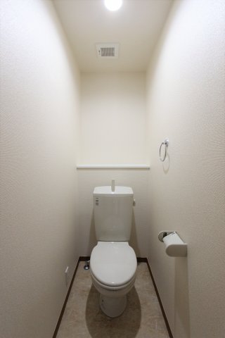 トイレ　参考写真です。現況優先。