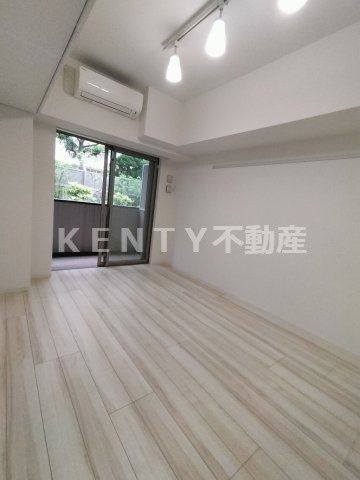 その他部屋・スペース　使い勝手のいい寝室です