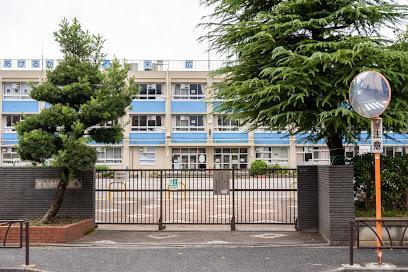 小学校　葛飾区立新宿小学校（小学校）まで500m