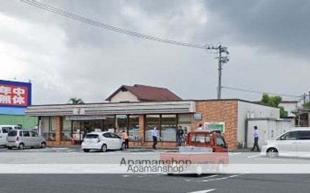 コンビニ　セブンイレブン（コンビニ）まで956m