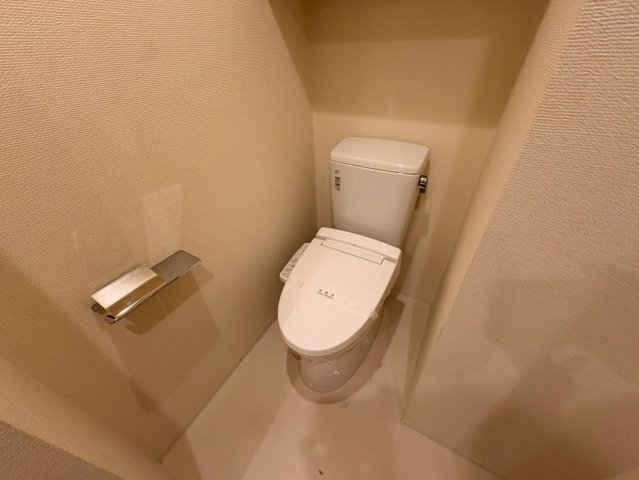 トイレ　※過去退去時のお写真です