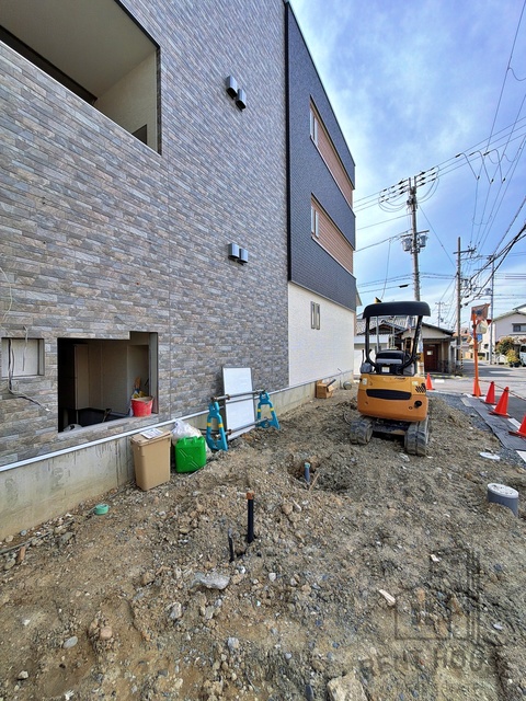 その他共有部分　外観（建設中）