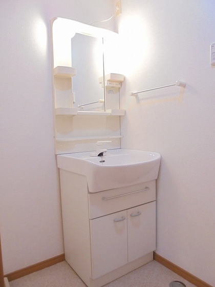 洗面設備　※別部屋の写真です