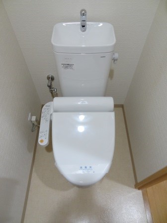 トイレ　洗浄便座