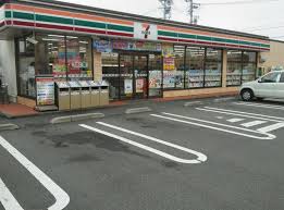 コンビニ　セブンイレブン 藤枝築地店（コンビニ）まで731m