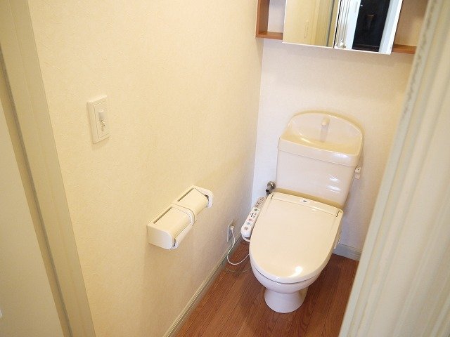 トイレ　ゆったりとした空間のトイレです