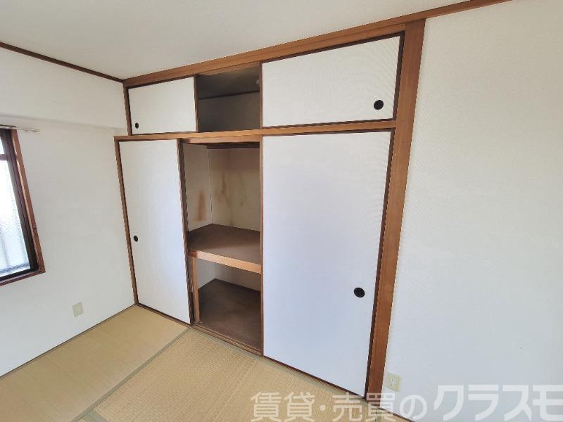 収納　和室押し入れ