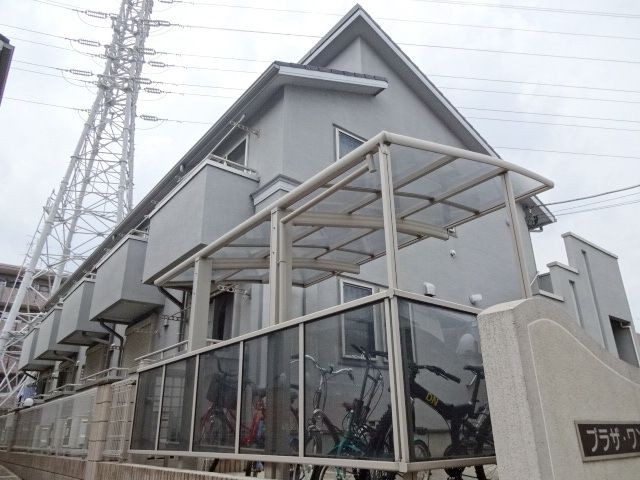 建物外観　★駅まで徒歩４分！★