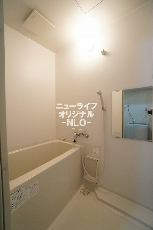 バス・シャワールーム　毎日バスタブにも浸かれます☆（家電・小物は撮影用備品です）