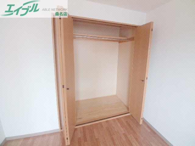 収納　同型参考写真