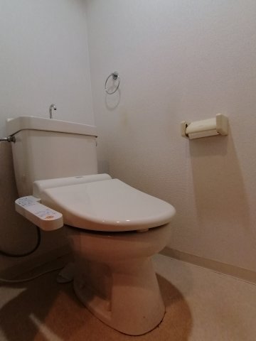 トイレ　シンプルで使いやすいトイレです