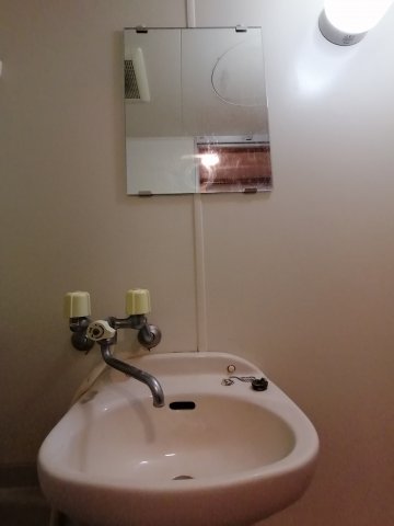 洗面設備　コンパクトで使いやすい洗面所