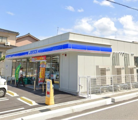 コンビニ　ローソン金沢弥生店（コンビニ）まで520m