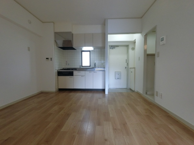 居室・リビング　※別部屋参考写真