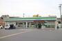 ショッピングセンター　ファミリーマート　東大阪川俣店（ショッピングセンター）まで325m