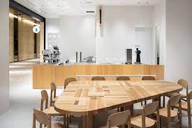 飲食店　BLUE BOTTLE COFFEE(ブルーボトルコーヒー)（飲食店）まで838m