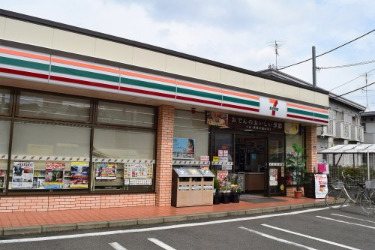 コンビニ　セブンイレブン　向ヶ丘遊園店（コンビニ）まで286m