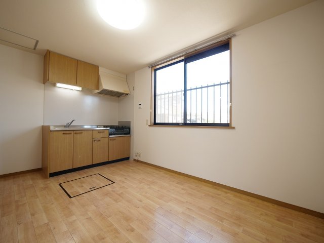 キッチン　※写真は別の部屋のものです。