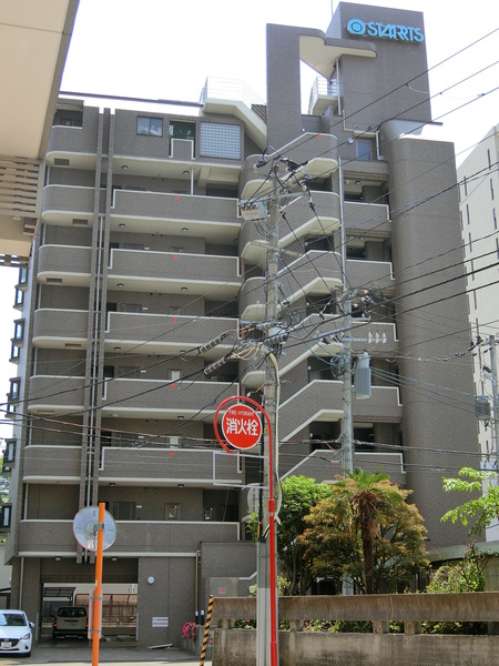 パレロワイヤル斎藤の外観写真