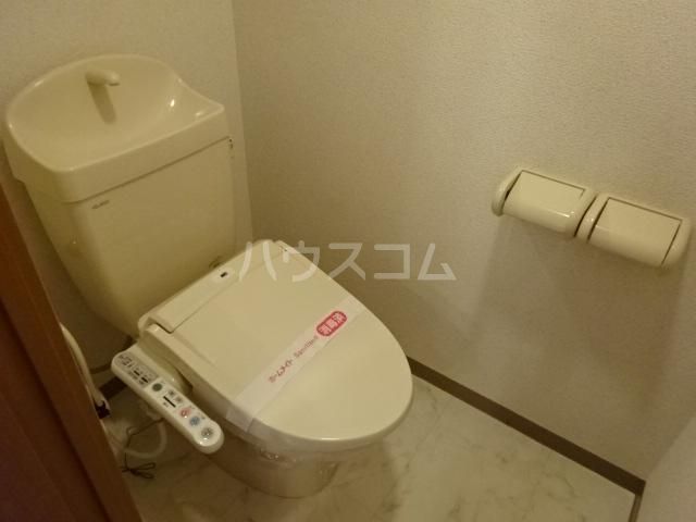 Claireのトイレ写真