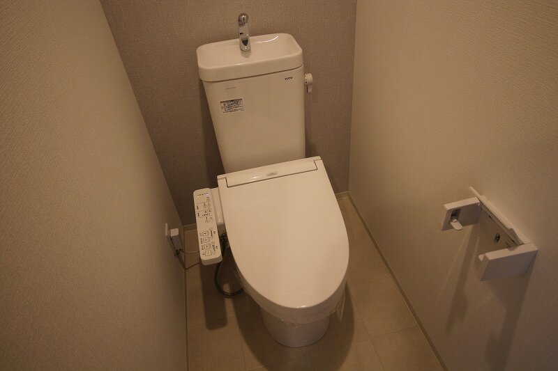 トイレ　写真は類似です。