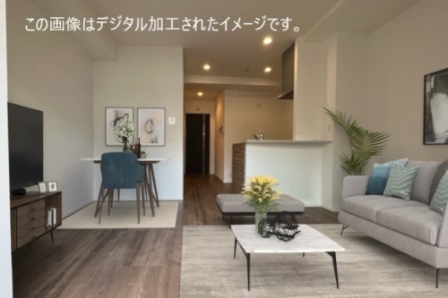 居室・リビング　※反転タイプのデジタル加工のモデルルームイメージ写真です。現