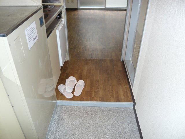 プレスイン山王の玄関写真