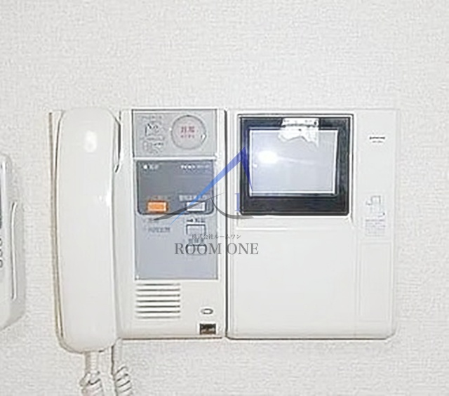 セキュリティ　モニター付きインターホンです。