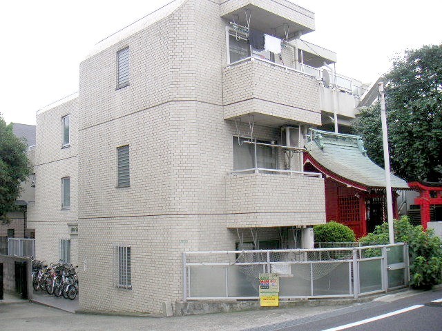 建物外観　鉄筋コンクリート造マンション