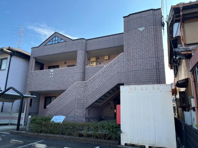 エントランス　外観写真（昼）