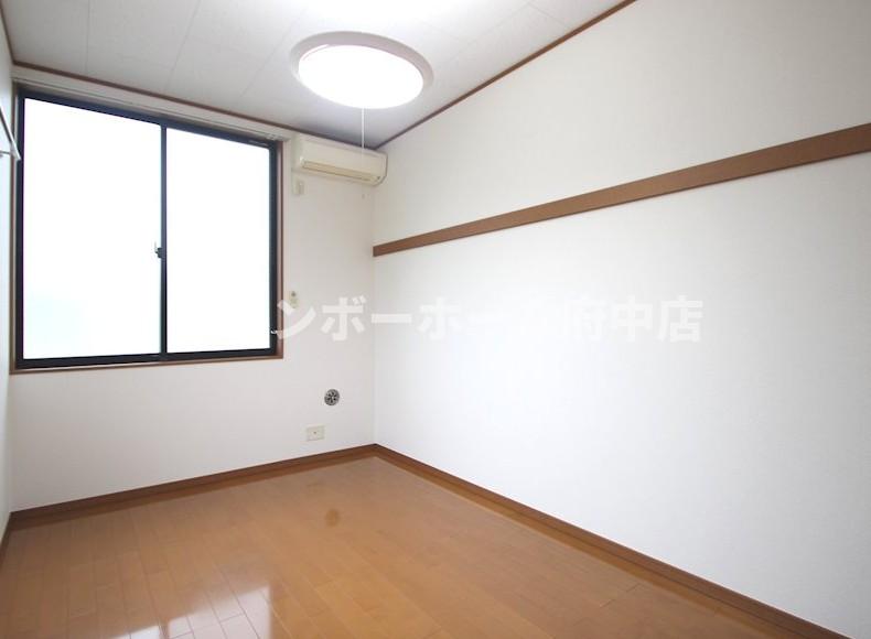 メインシティガーデン 新井壱番館の居間写真