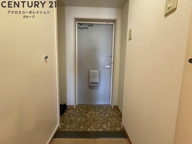 メルベーユ西宮の玄関写真
