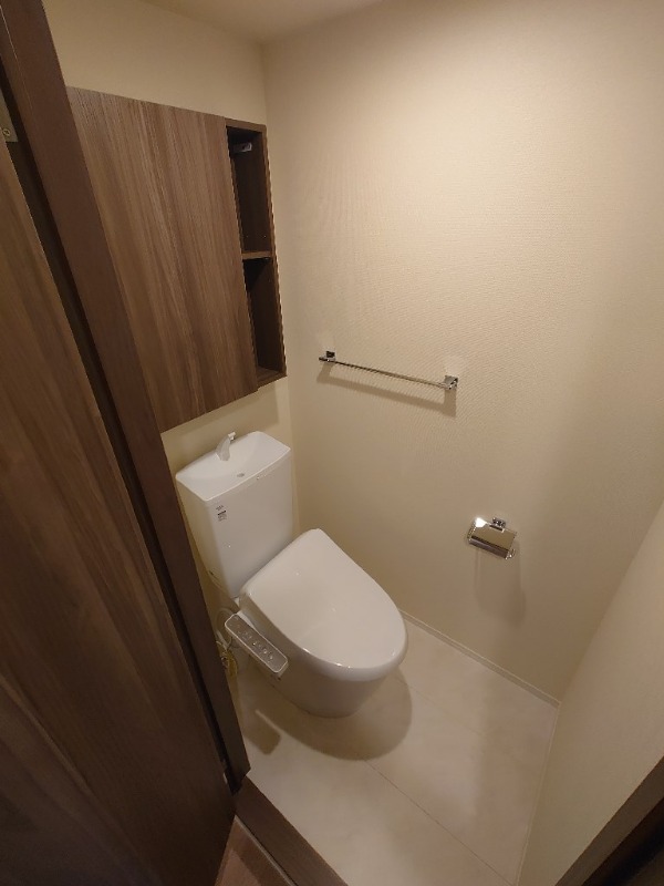 浜松市中央区 3階建 築2年のトイレ写真
