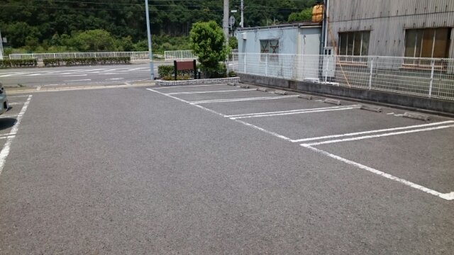 駐車場　駐車場完備です