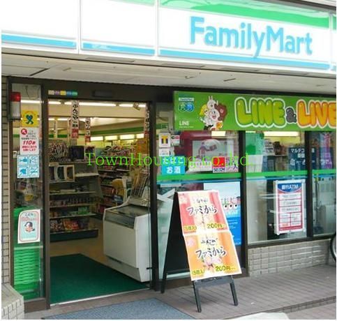 コンビニ　ファミリーマート（コンビニ）まで310m