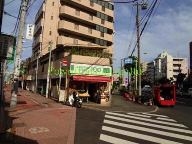 コンビニ　ローソンストア100（コンビニ）まで470m
