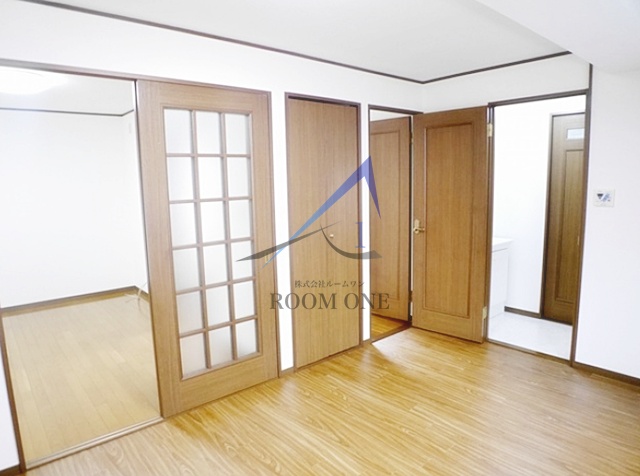 居室・リビング　洋室のお部屋です。