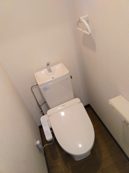 新栄商事ビルのトイレ写真