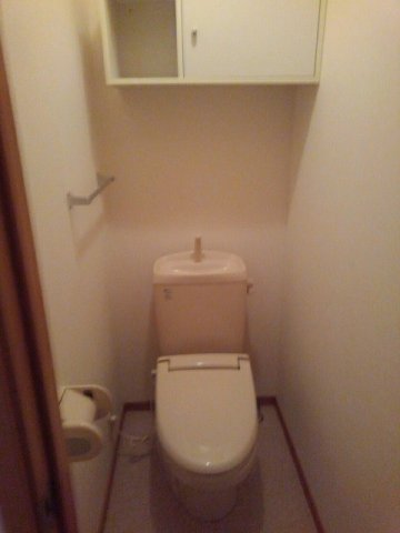トイレ　清潔感のあるトイレです