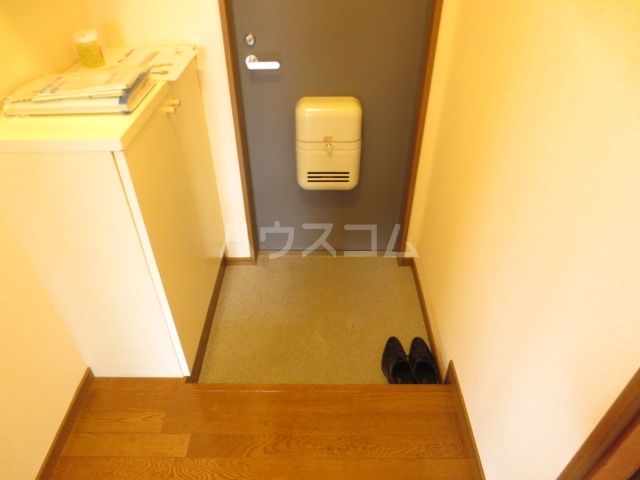 コンフォールAの玄関写真
