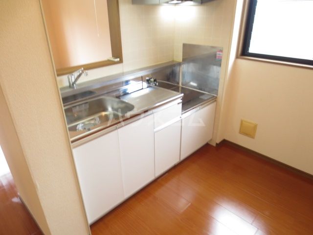 コンフォールAのキッチン写真