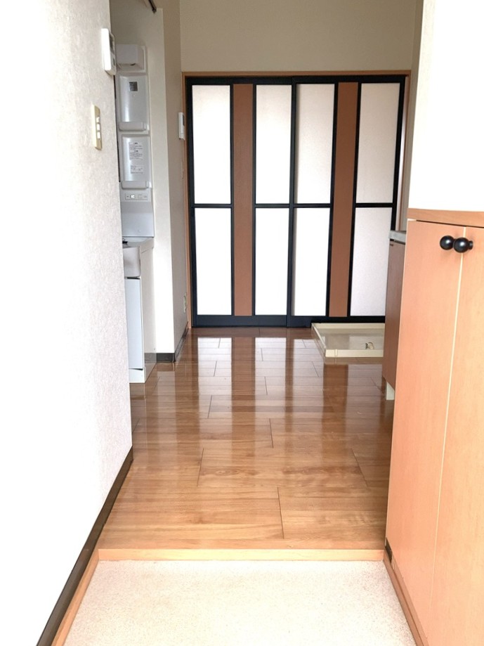 リバーハイムBの玄関写真