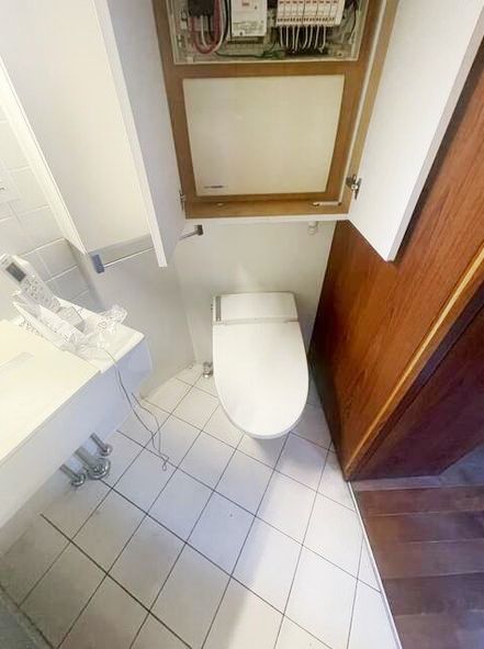 駒場3丁目戸建てのトイレ写真