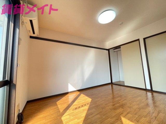 居室・リビング　同型タイプ画像