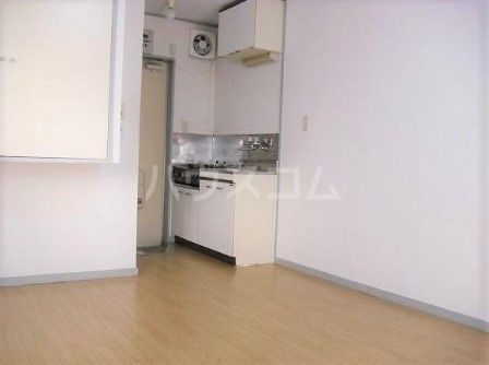 コーポミワB棟の居間写真
