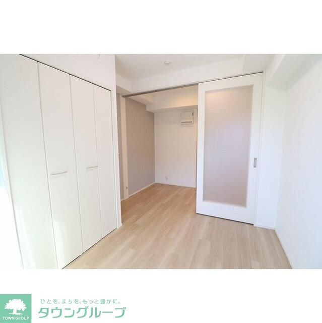 ウエリスアーバン中野坂上の居間写真