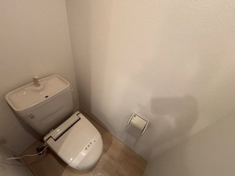 トイレ　同物件同号室のお写真でございます。