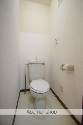 ＪＲ鹿児島本線 上熊本駅 徒歩8分 4階建 築32年のトイレ写真