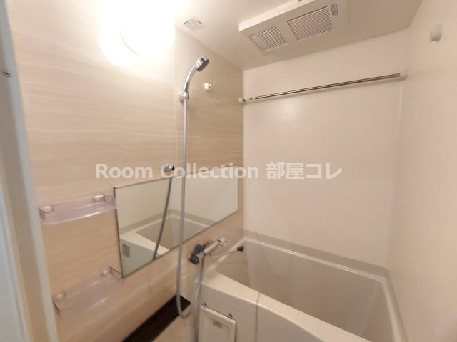 バス・シャワールーム　※同物件他部屋写真 反転、色違いの場合有 現況優先